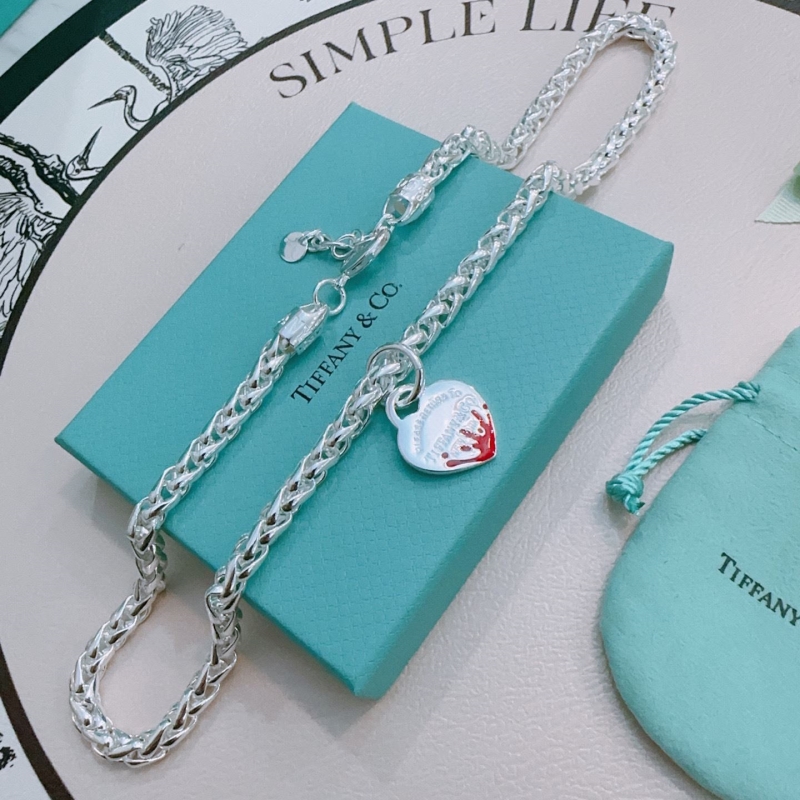 T*f*ny necklaces